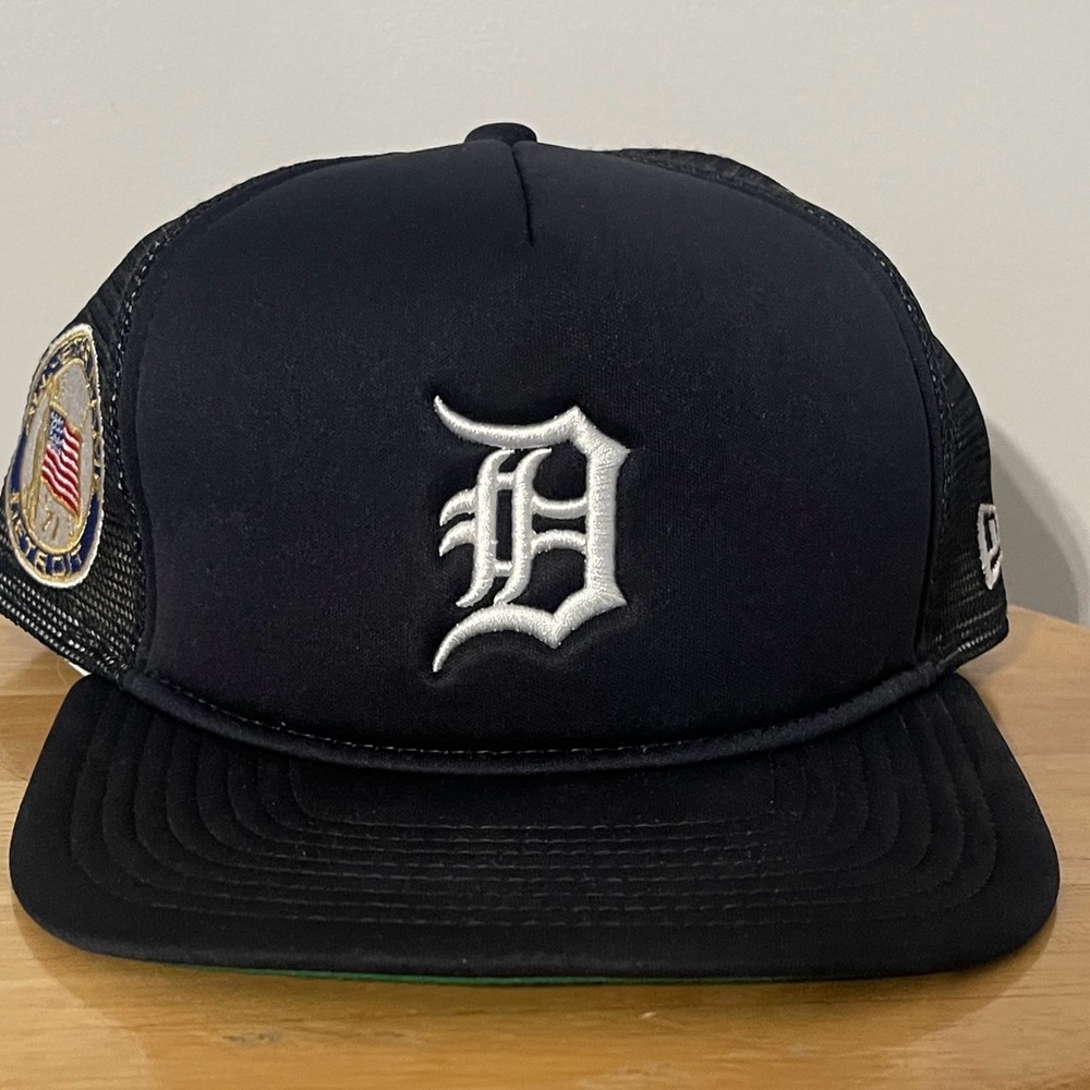 New Era Detroit tigers SnapBack trucker hat